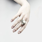 Shell Ring // White (Size 6)