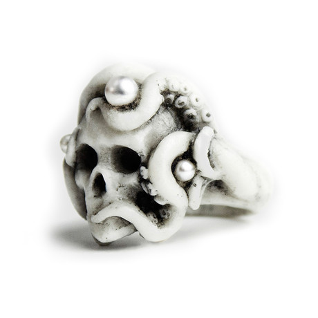 Octopus Ring // White (Size 6)