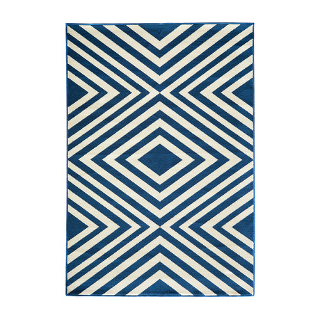 Prismatic Indoor + Outdoor Rug // Navy (3'-11"L x 5'-7"W)