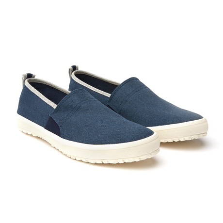 Mate Slip-On // Navy (US: 7.5)