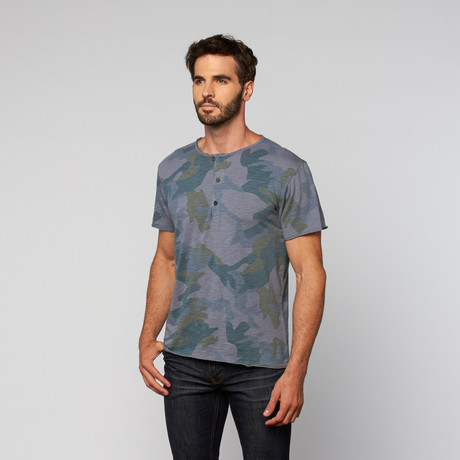 L.U.C.A. // Cotton Creweck Henley // Blue (S)