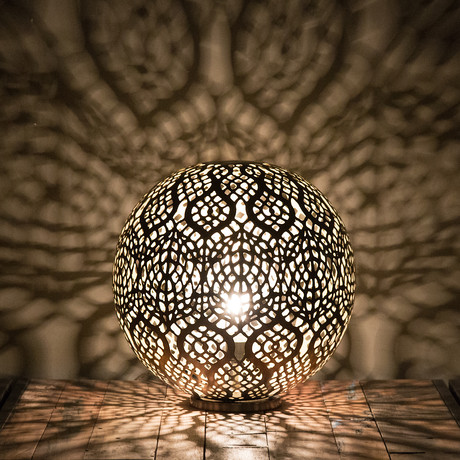 Big Table Lamp // Leaves Pattern