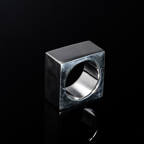 Latin Thick Square Ring (Size 5)