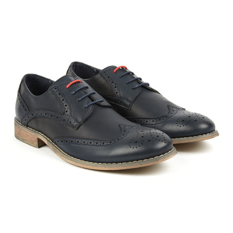 Tony's // Casual Wing-Tip Lace-Up // Navy (US: 7.5)