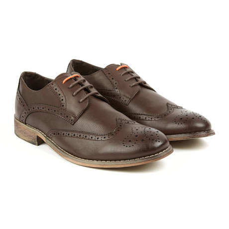 Tony's // Casual Wing-Tip Lace-Up // Dark Brown (US: 7.5)