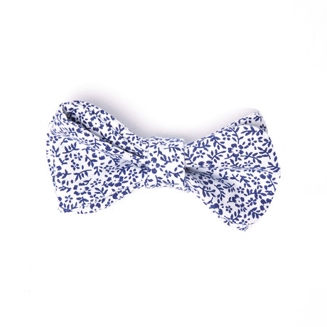 Hipster Bow Tie // White + Blue