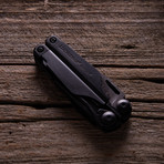 Surge Multi-Tool // Black Ninja Edition