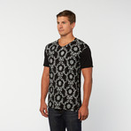 Vick Graphic V-Neck // Black (M)