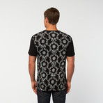 Vick Graphic V-Neck // Black (M)