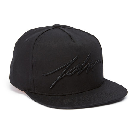 Signature Snapback // Black