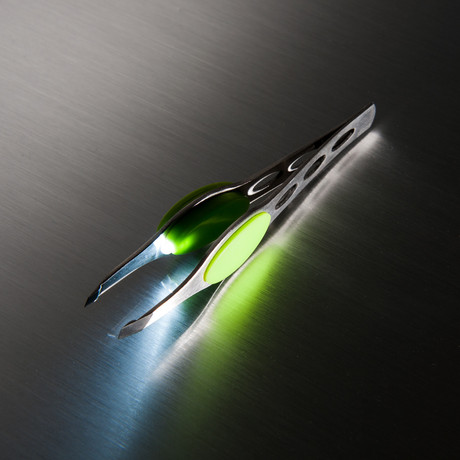 Trendy LED Lighted Tweezer // Green