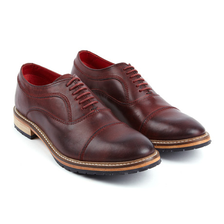 Girton Cap-Toe Brogue // Bordo (Euro: 41)