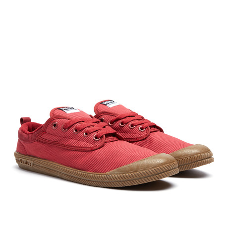 International Canvas Low-Top Sneaker // Burgundy + Gum (US: 6)