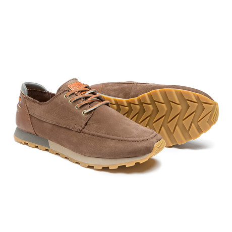 Desmond // Chestnut Nubuck (US: 7)