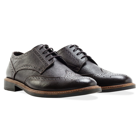 Goodwin Smith // Anderson Embossed Gibson Brogue // Brown (UK: 6)