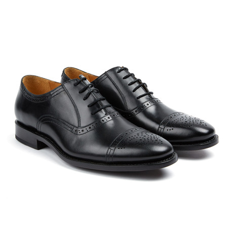 Perforated Cap-Toe Shoe // Black (US: 7)