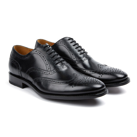 Victor Wing-Tip  Shoe // Black (US: 7)