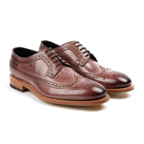 Waxy Leather Wing-Tip Shoe // Purple (US: 7)