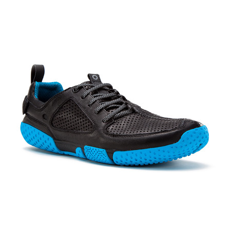 Form Sneaker // Stealth Black + Cyan (US: 7)