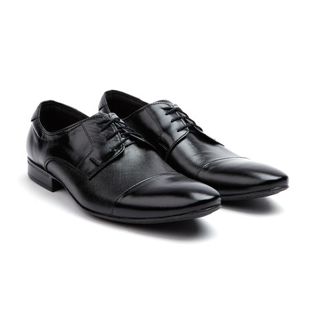 Textured Cap-Toe Derby // Black (Euro: 40)