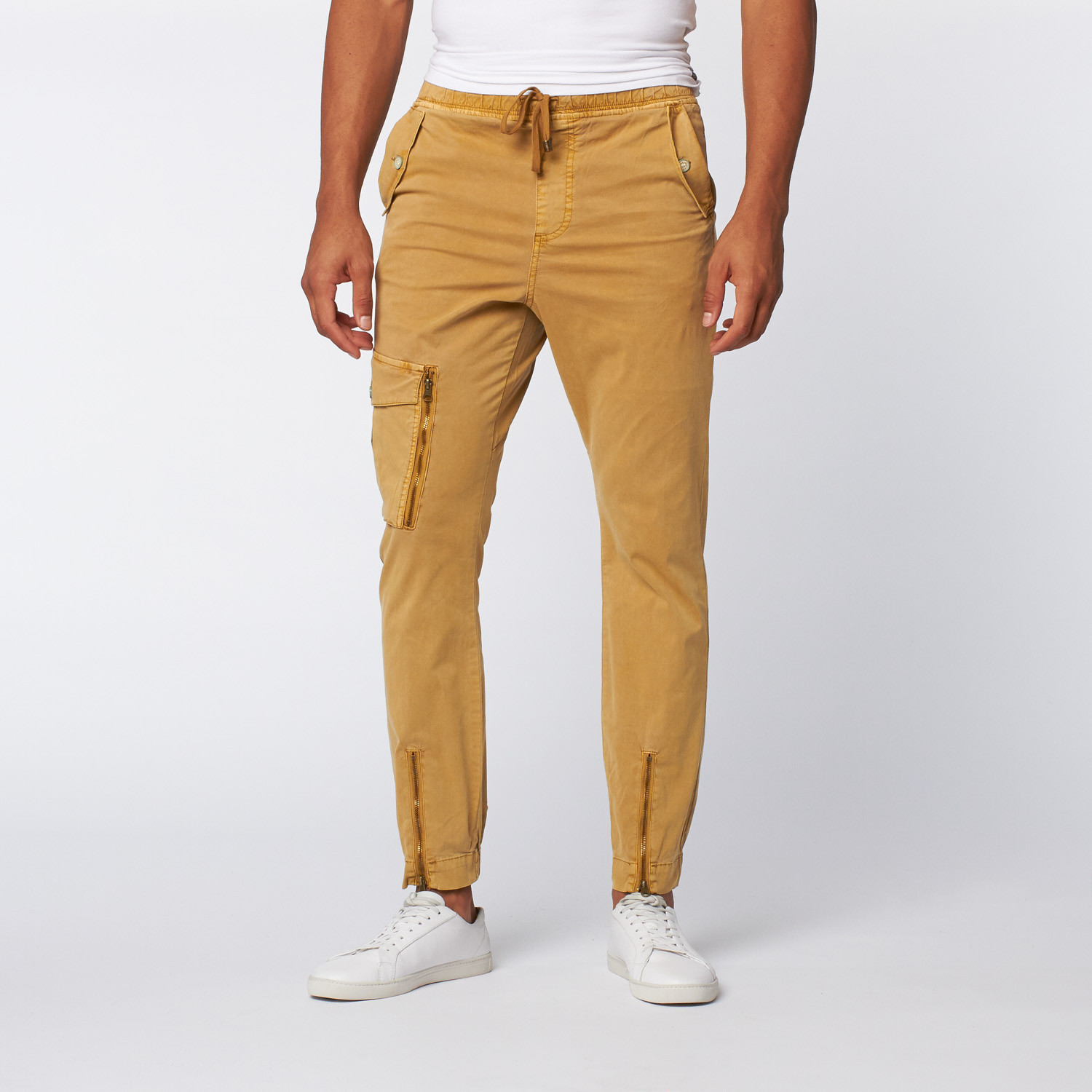 levi cargo pants khaki