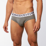 Weekly Brief // Grey (S)