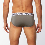 Weekly Brief // Grey (S)