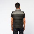 Two-Tone Padded Zip-Up Vest // Black (S)