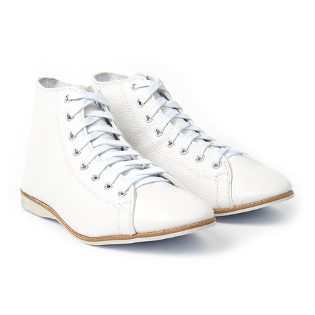 Hightop // White Leather (US: 7)