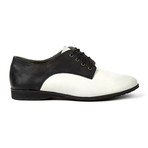 Derby // Black + White (US: 7)