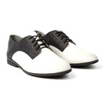 Derby // Black + White (US: 7)