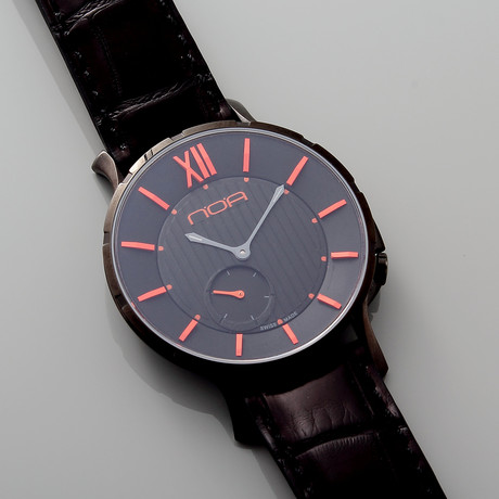 NOA 1811 Black + Red Quartz // 1825