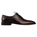 Brogue // Black (Euro: 44)