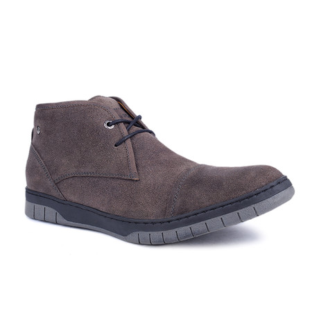 Chukka // Graphite + Dark Brown (Euro: 39)