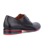 Two-Tone Derby // Black + Maroon (Euro: 40)