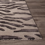 Modern Animal Print Pattern Wool + Viscose Area Rug // Black (2'L x 3'W)