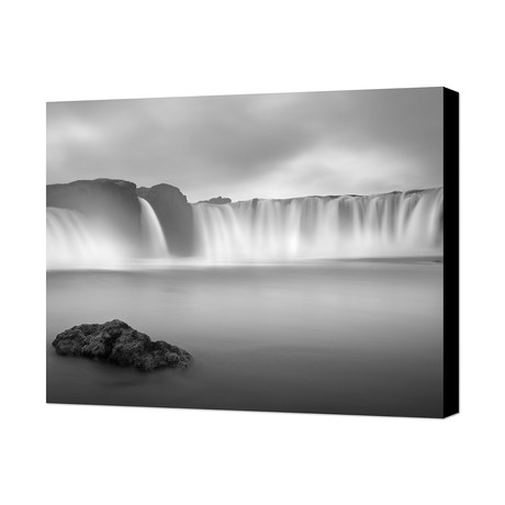 Godafoss Panorama I (20"W x 16"H x 2"D)