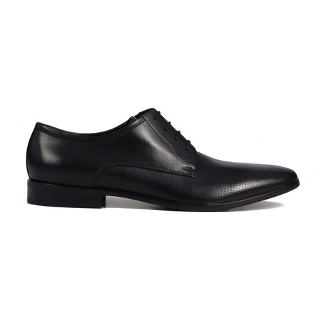 Perforated Derby // Black (Euro: 40)