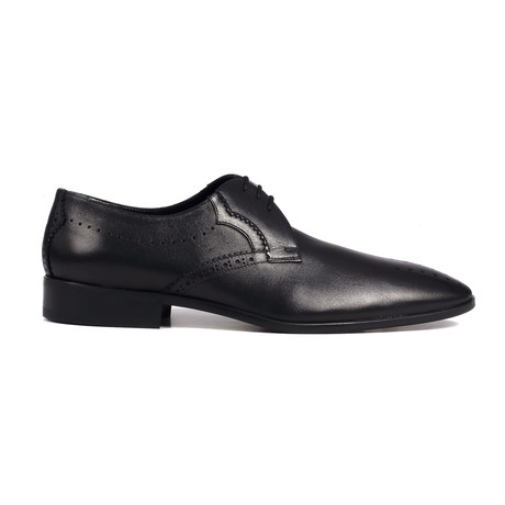 Perforated Toe Derby // Black (Euro: 40)