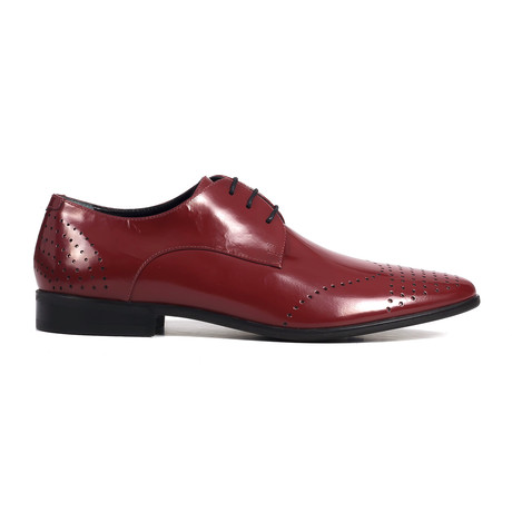 Perforated Brogue // Maroon (Euro: 40)