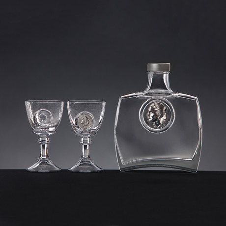 Spirits Bottle // Empress Barbara Good Luck Medallion (1 Bottle + 2 Platinum Seal Spirit Glasses)