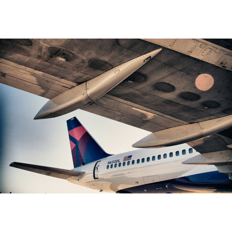 Delta Airlines 757 Wing and Tail (16"L x 24"W)