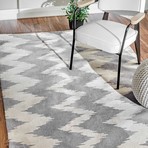 Machine Made Area Rug // Zoren // Light Grey (5' x 8')