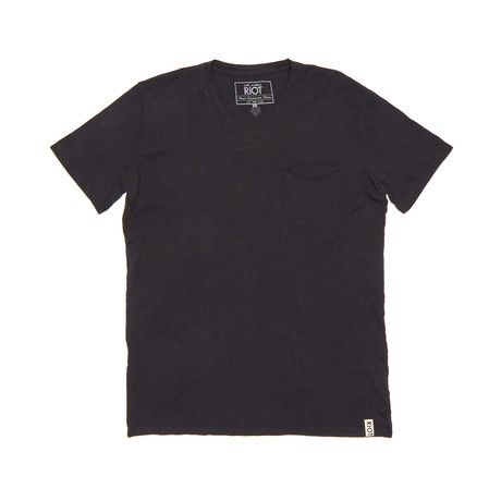 Pocket V-Neck // Faded Black (S)