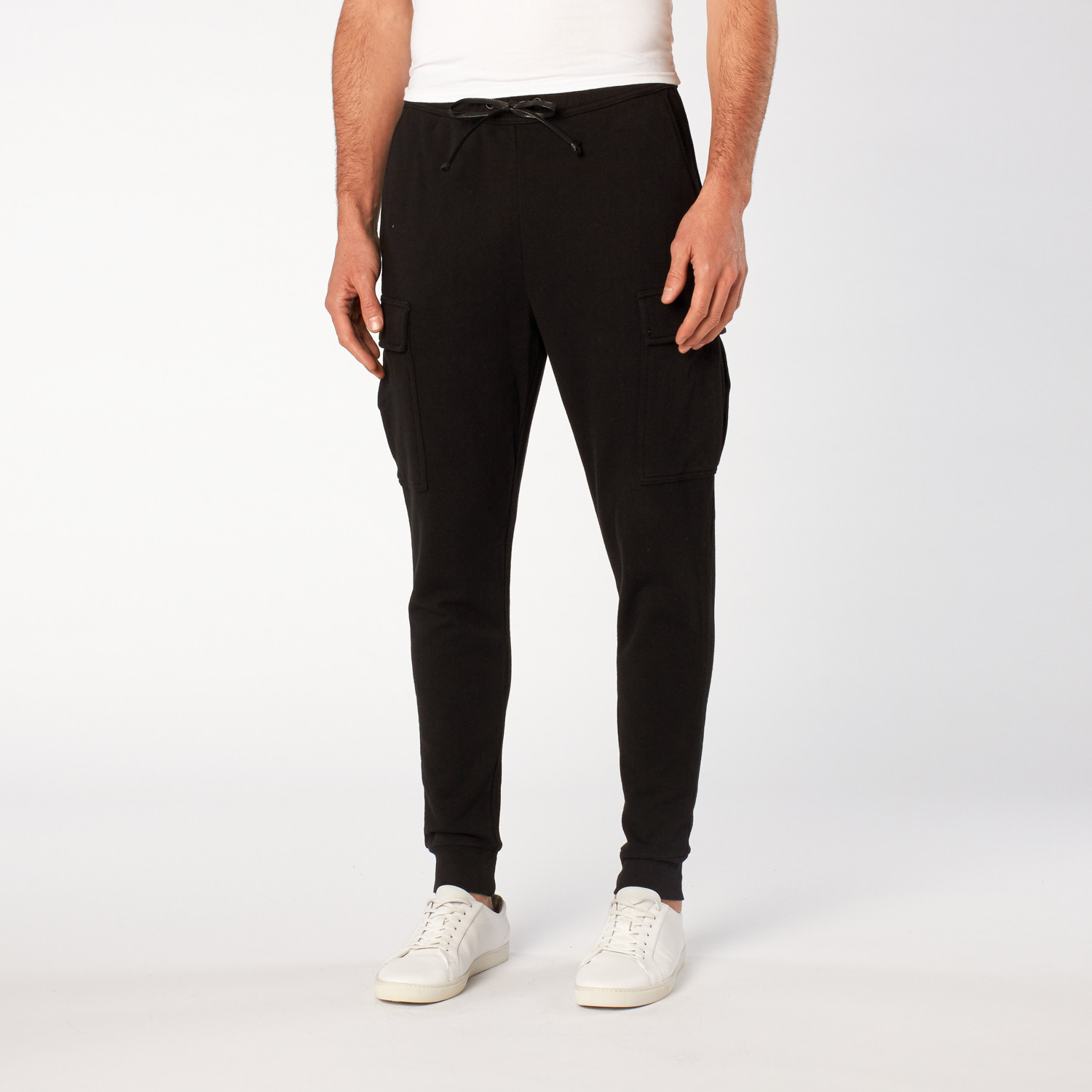 nike sport utility cuffed cargo jogger in black