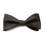 Silk Tie-To-Tie Bowtie // Black