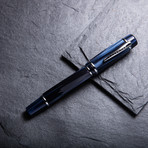 Facet Fountain Pen // Midnight Blue (Fine Tip)