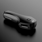 Zus // Car Charger + Locator