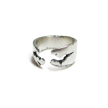 Cracked Ring // Blackened Silver // Style 3