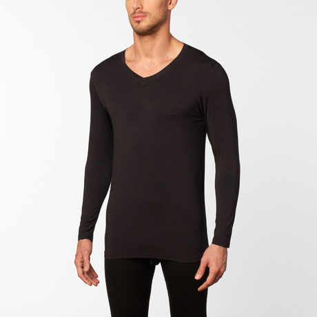 V-Neck Long-Sleeve Undershirt // Black (Small)